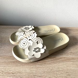 NANETTE LEPORE Sandals